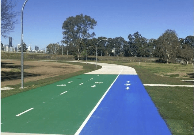 Brisbane cycleway with the city buildings in the background